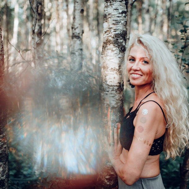 Enesearenguterapeut Ingrid Joya Tsirel: loodus aitab luua ühendust iseenda ja ümbritsevaga, saada teadlikumaks iseendast ja ümbritsevast